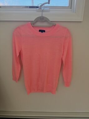 J Crew Classic Crewneck Women’s Sweater - Pink, size small